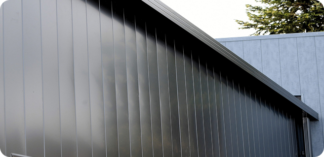 Façade équipée du bardage aluminium BARDAGE PLAN DAL’ALU